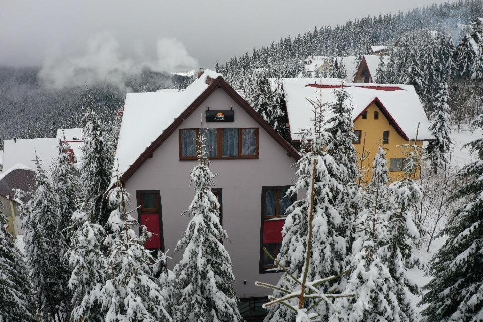 Altitude Guest House Rânca Extérieur photo