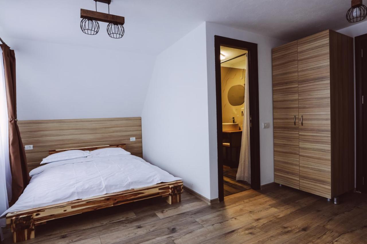 Altitude Guest House Rânca Extérieur photo